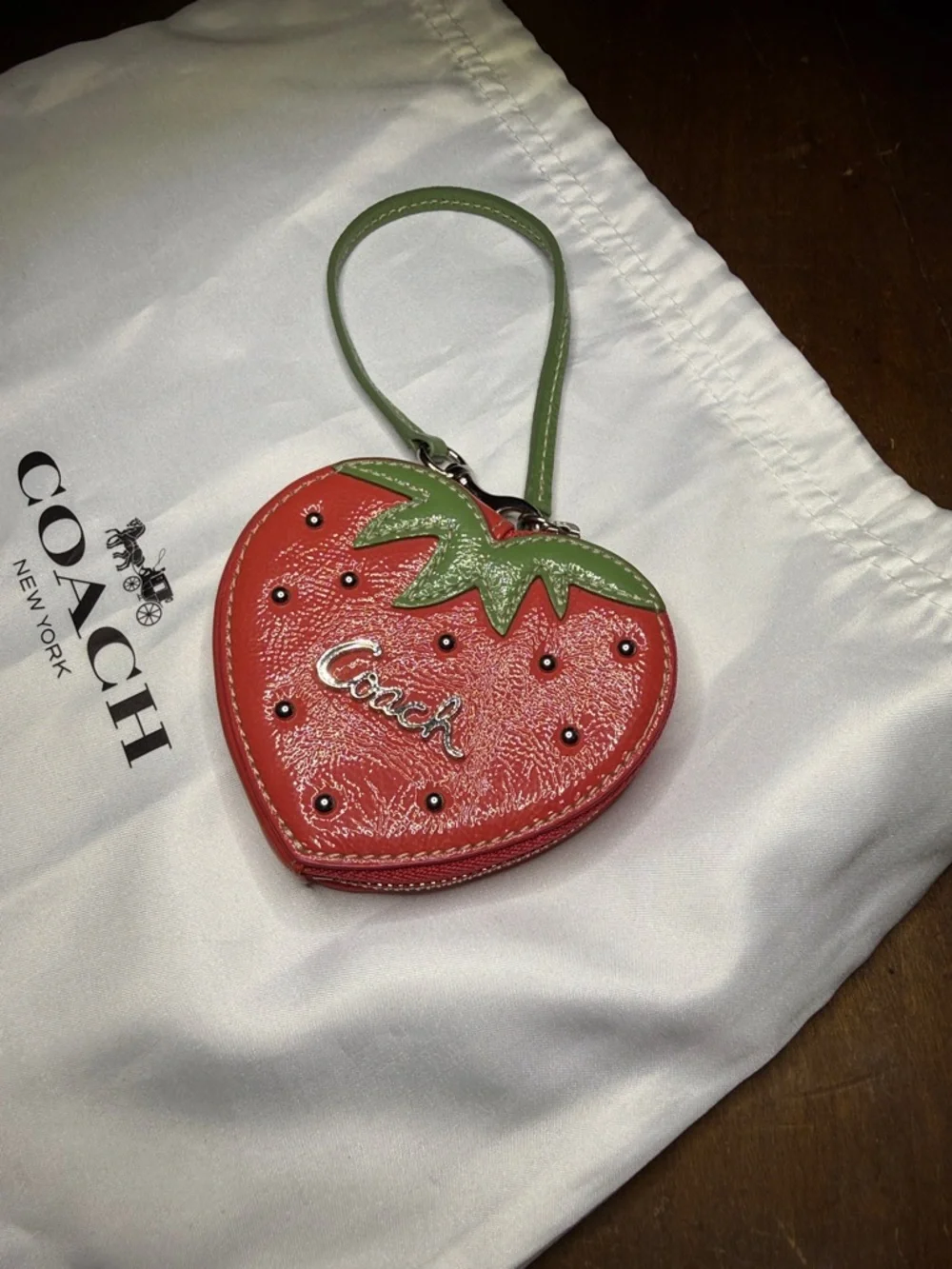Coach Strawberry Wristlet Coin Purse Nickle Hardware, Green Leaf & key ring - Picture 2 of 7